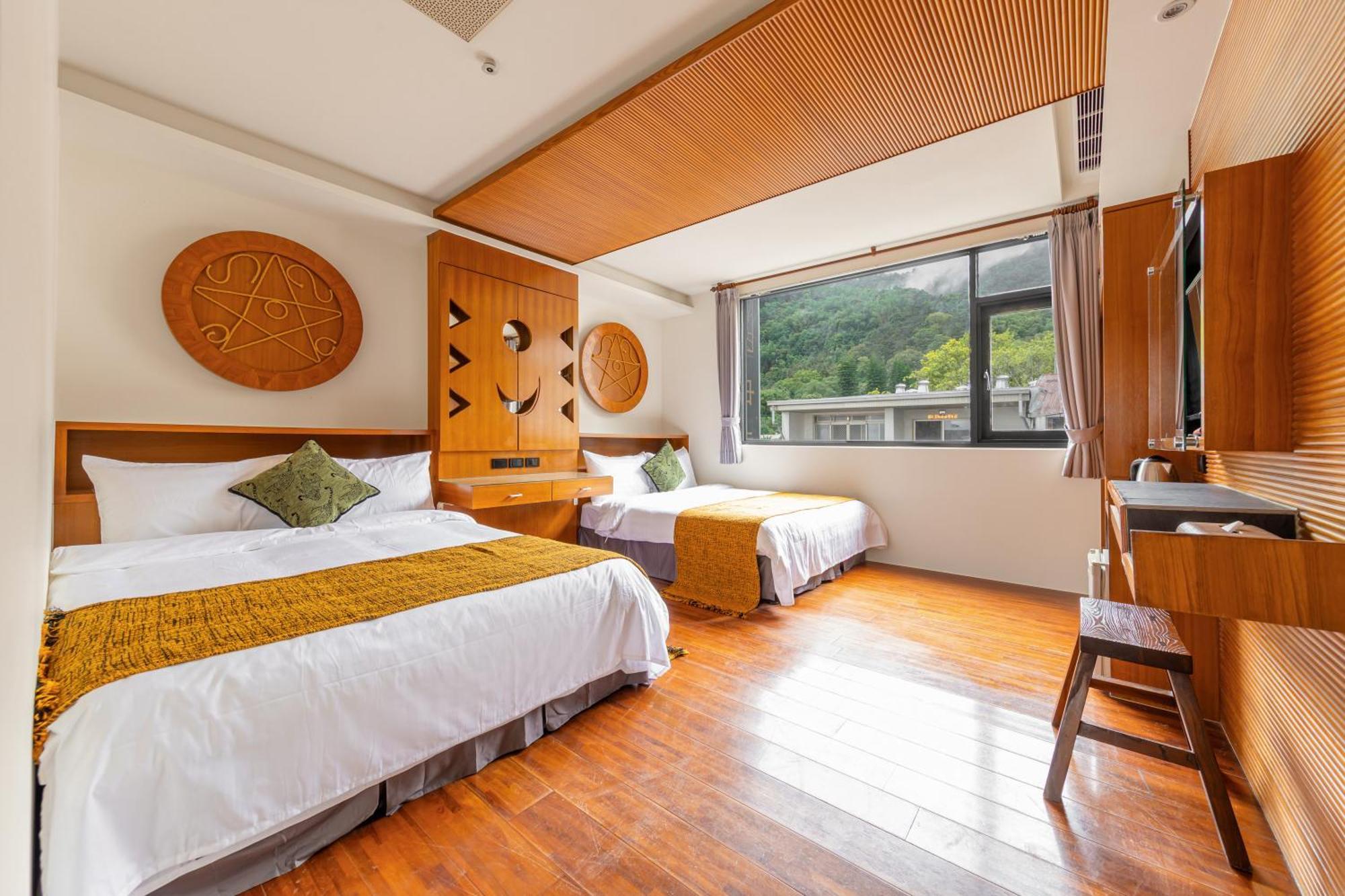 Sun Moon Lake Itathao Vacation Inn With Elevator Yuchi Dış mekan fotoğraf